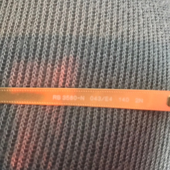 Ray-Ban rose gold pink mirror sunglasses. - Picture 8 of 8